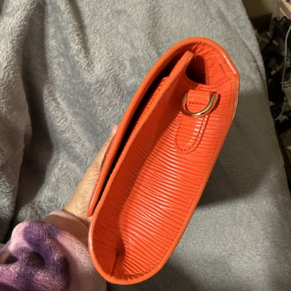 Metro City Handbag Clutch Crossbody With Strap coral orange - Picture 4 of 10